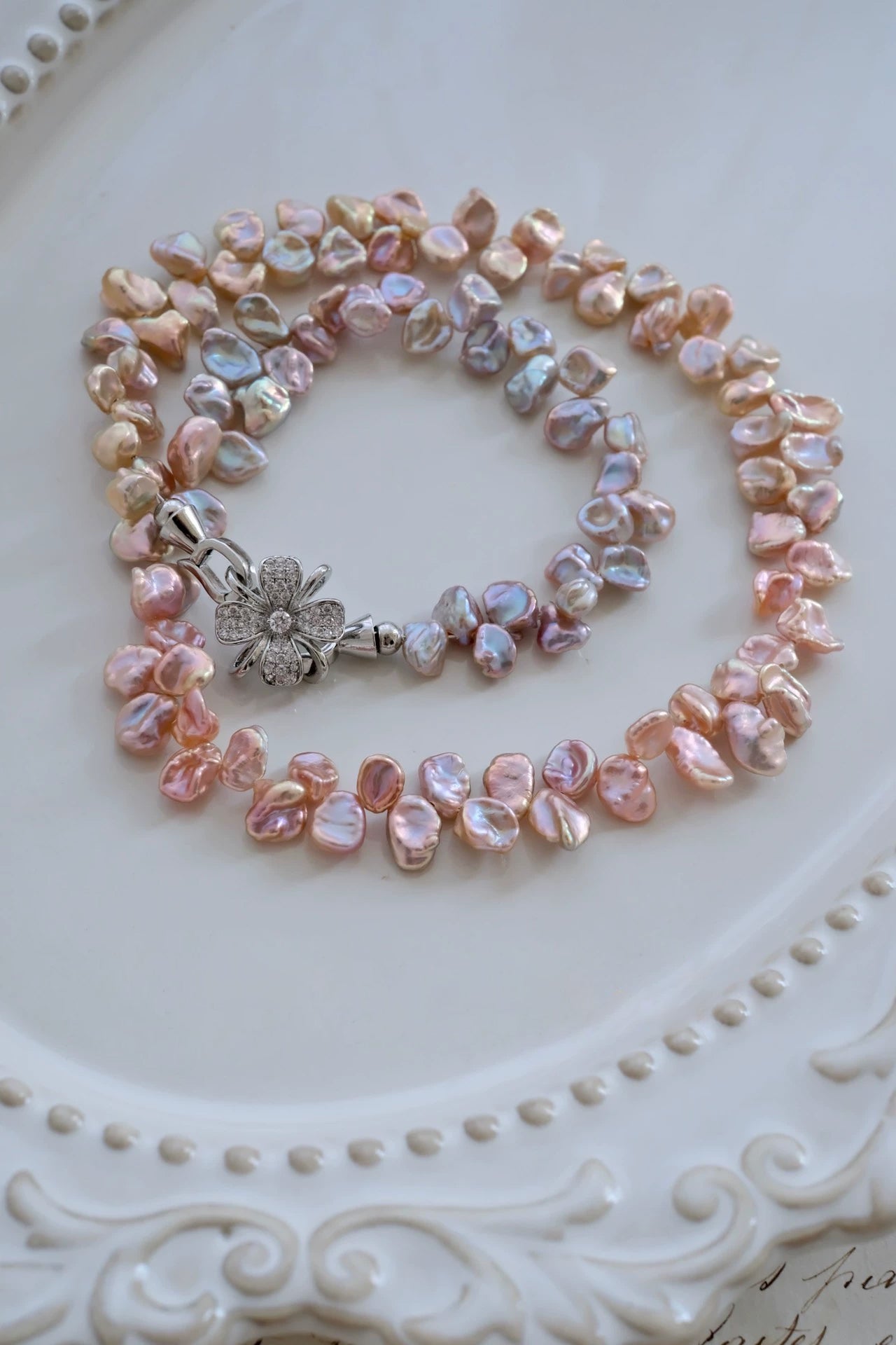 Gradient  Keshi Baroque Pearl Necklace