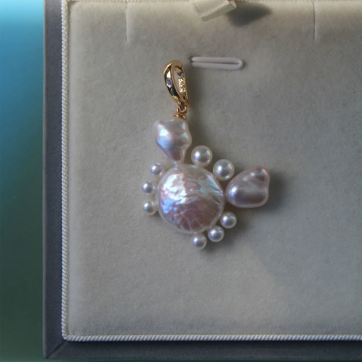 Set of 2 Cute Crab Pendants with Natural Baroque Pearls