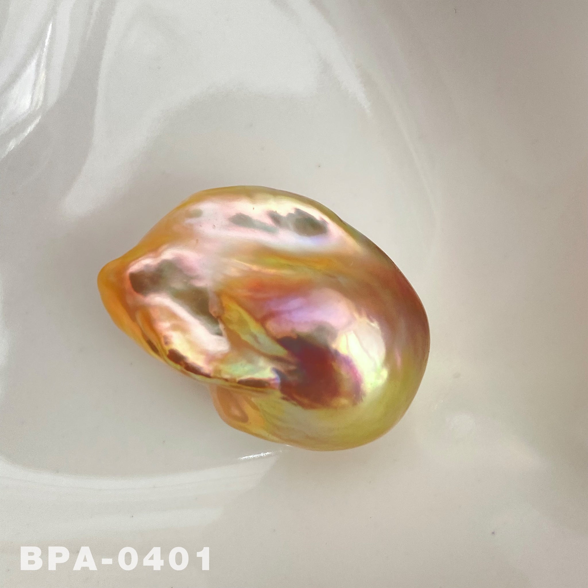 26mm Freshwater Fireball Baroque Pearl
