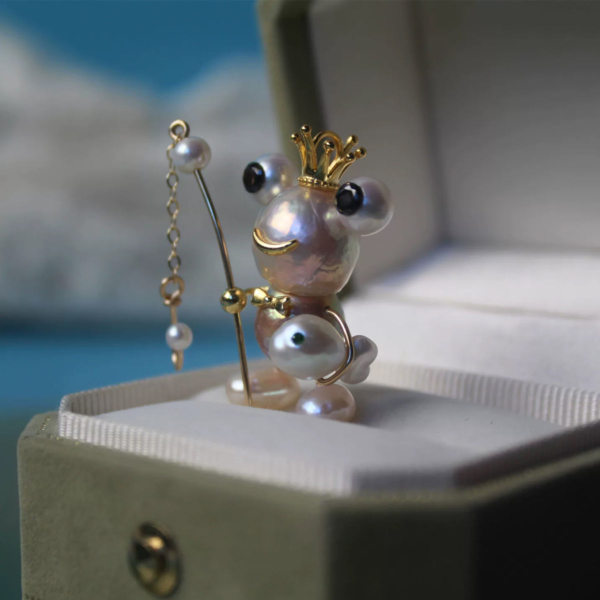 Handmade Frog Prince Pendant — Natural Freshwater Baroque Pearl