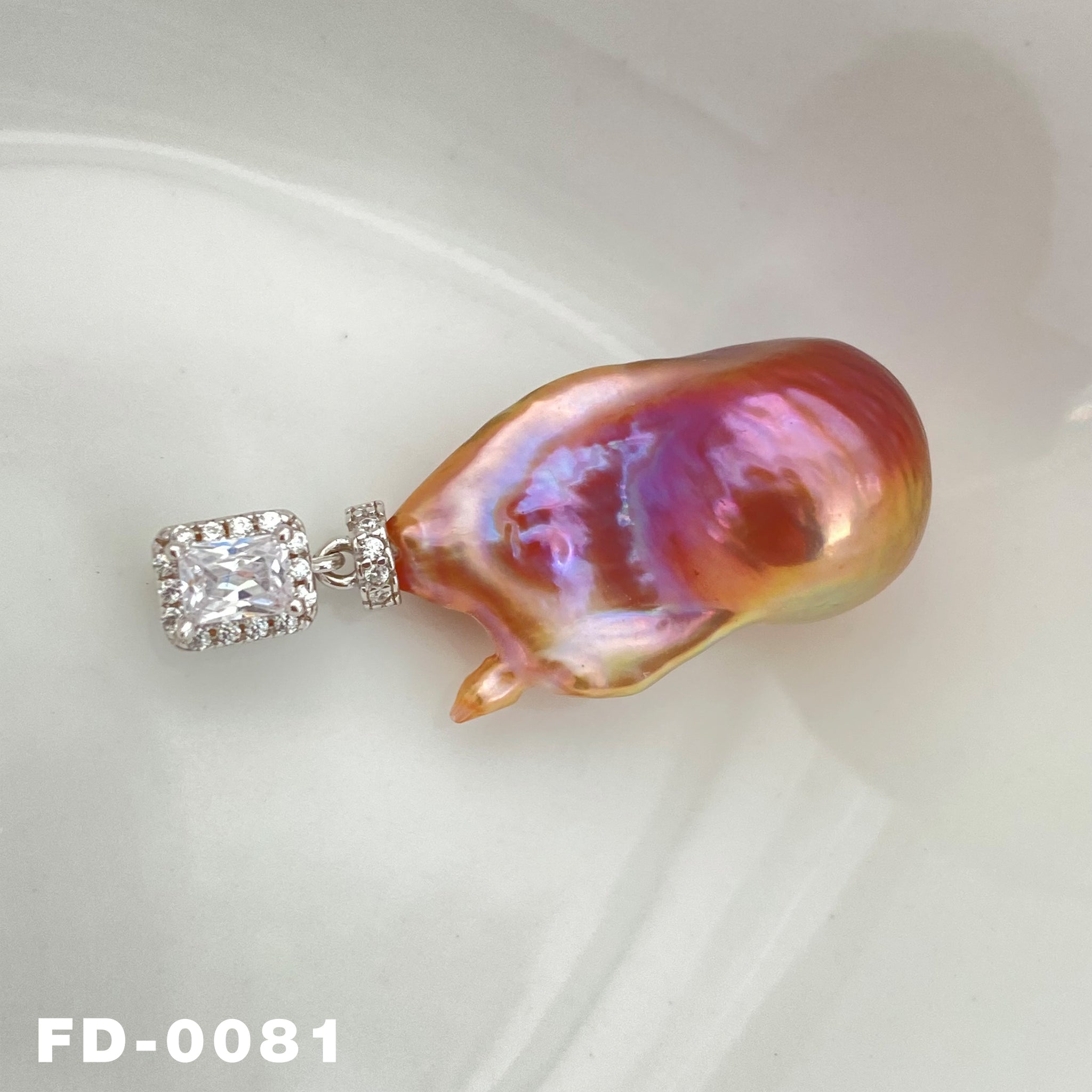 30.5mm Freshwater Fireball Baroque Pearl Pendant