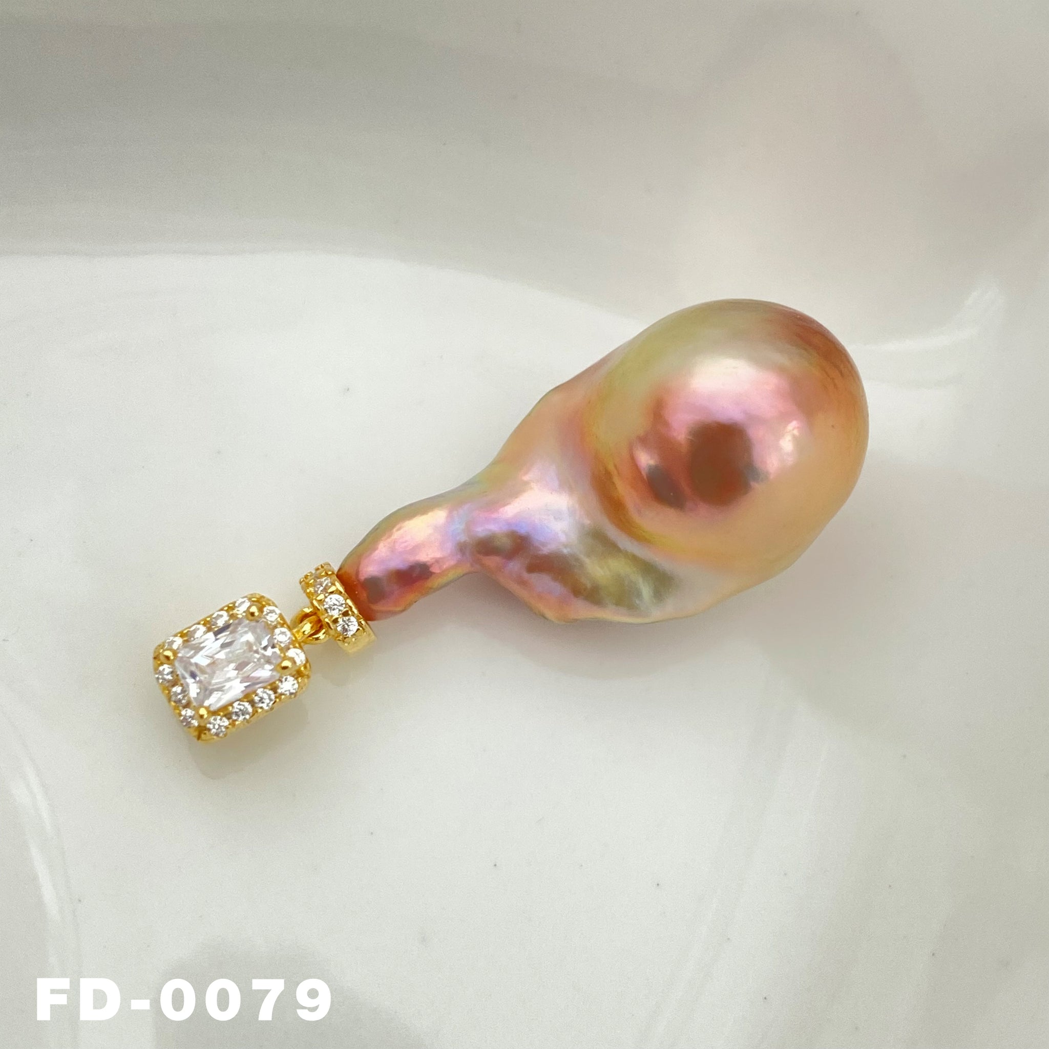 34mm Freshwater Fireball Baroque Pearl Pendant