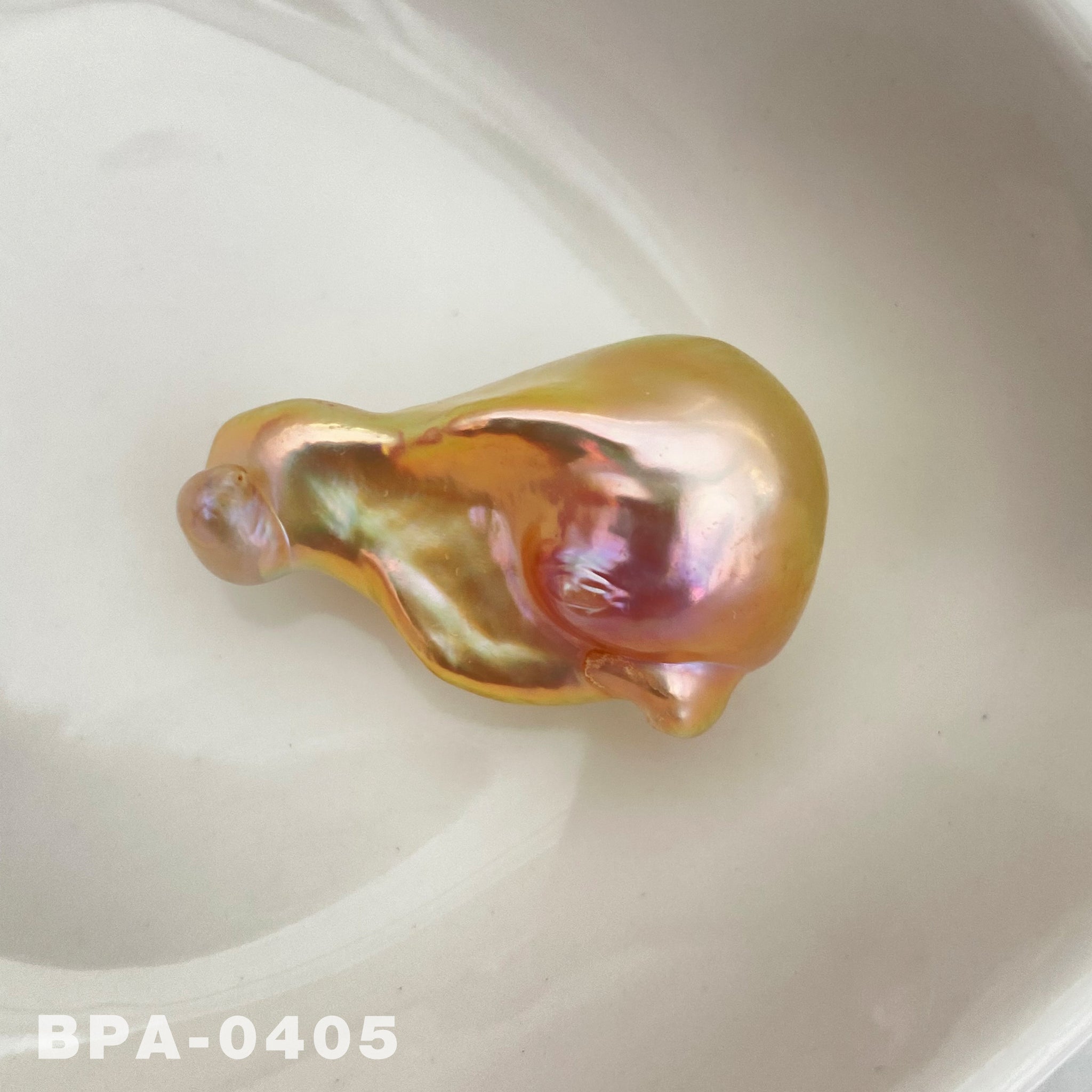 26mm Freshwater Fireball Baroque Pearl