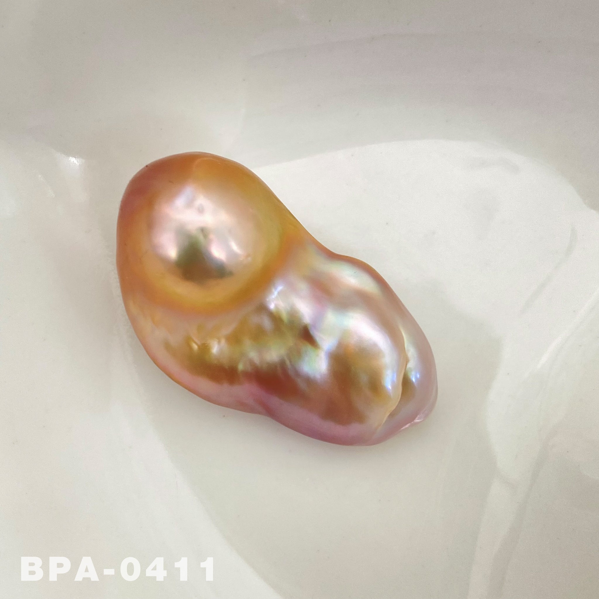 32.8mm Freshwater Fireball Baroque Pearl
