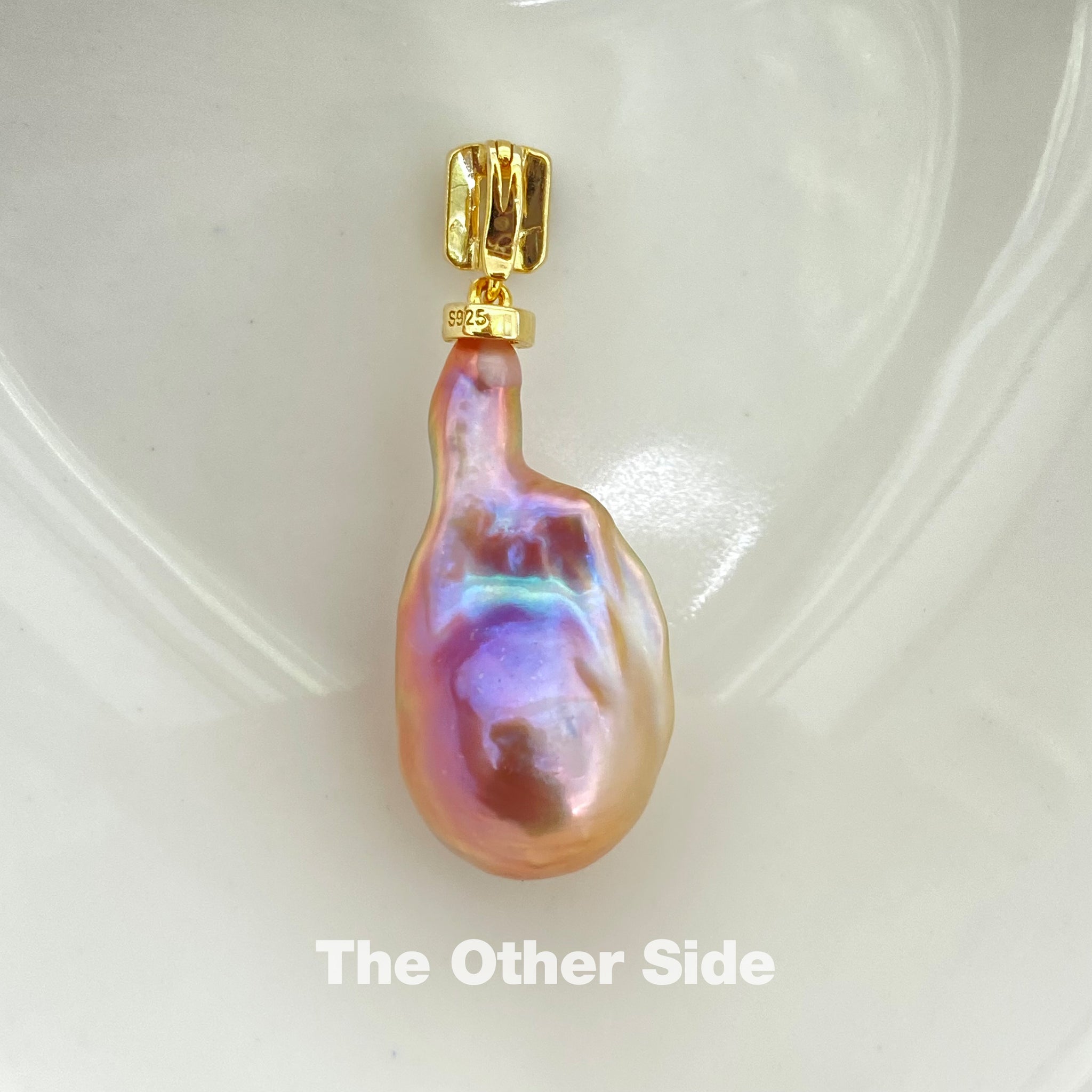 34mm Freshwater Fireball Baroque Pearl Pendant