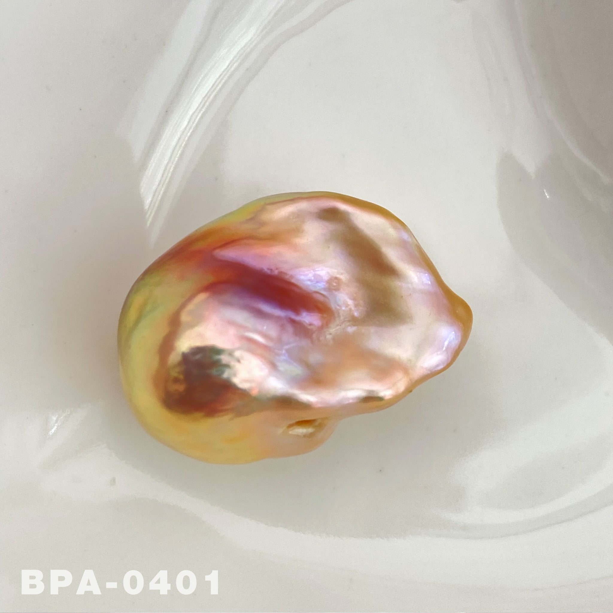 26mm Freshwater Fireball Baroque Pearl